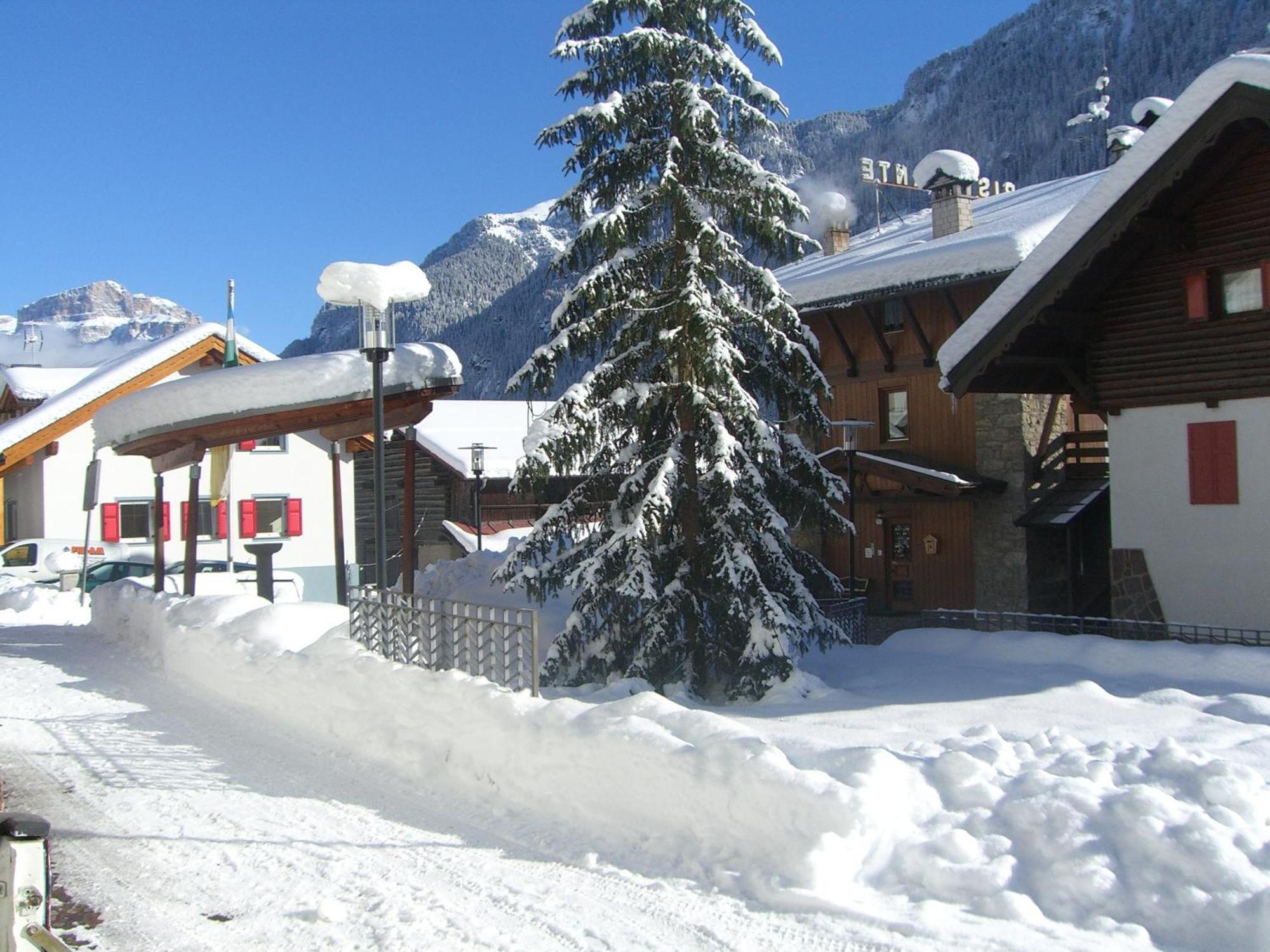 Garni Val Udai Hotel Mazzin Exterior foto