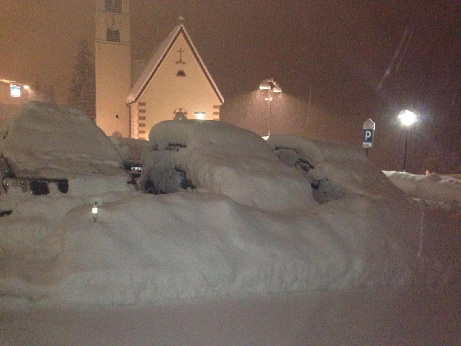 Garni Val Udai Mazzin Exterior foto